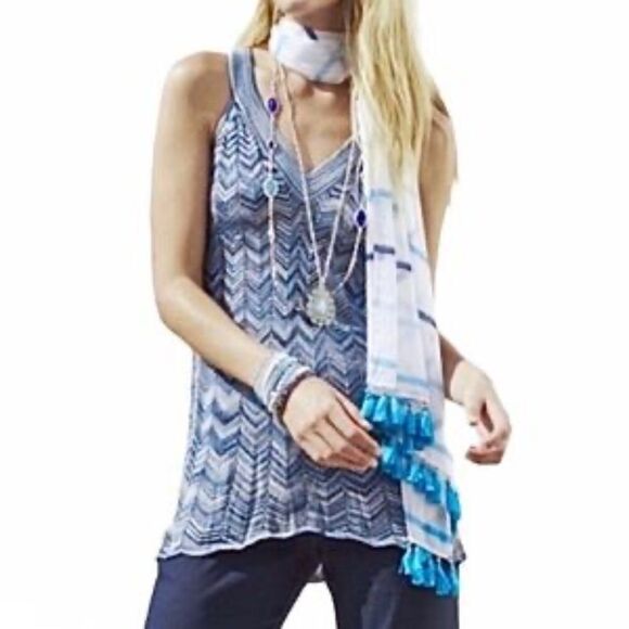 NWT White House Black Market Blue Chevron ZigZag Blue Top Tank Small - Picture 1 of 5